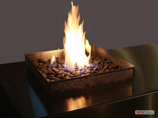 FIRETABLE WITH STONES